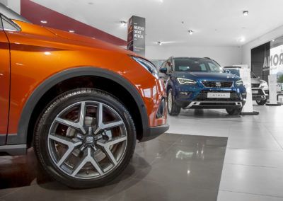 Fotografía profesional corporativa de concesionarios de automó